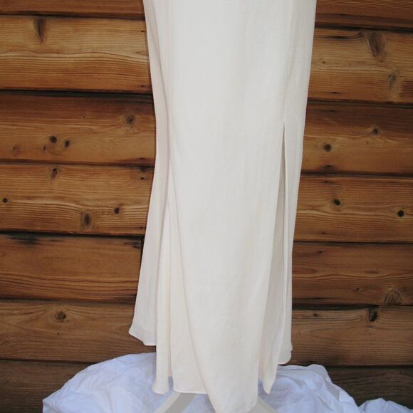 NWT Fame and Partners Off White Cut Out Maxi Dress - Picture 8 of 16